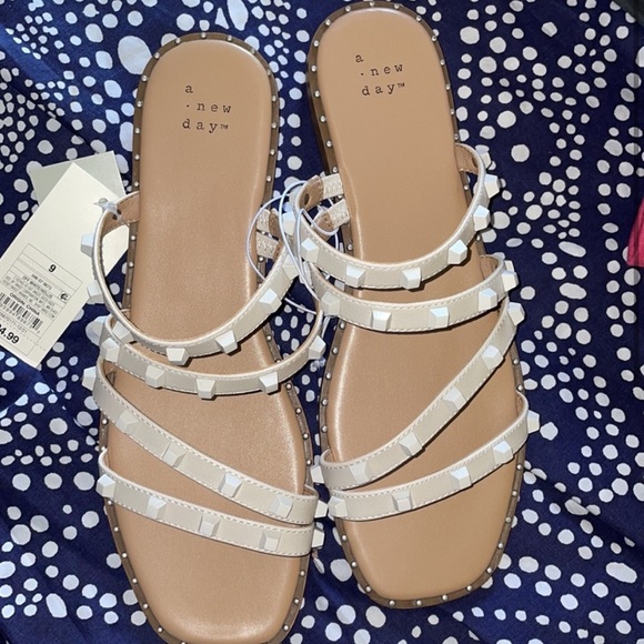 A New Day Off White Hollis Sandals - Picture 2 of 3